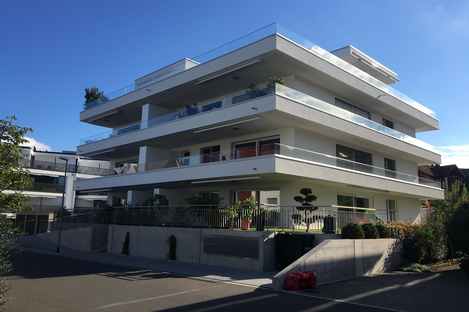Header MFH Blumenweg, Lachen (SZ)